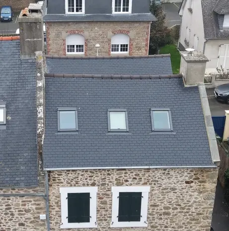 installateur de fenêtre de toit à Dinard - image 2