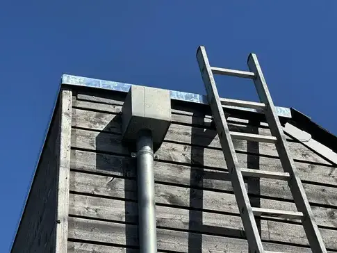 installateur de fenêtre de toit Saint-Père-Marc-en-Poulet-1
