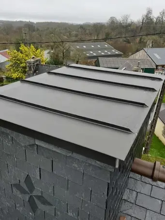 installateur de fenêtre de toit à Saint-Père-Marc-en-Poulet - image 3