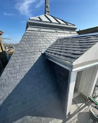installateur de velux à Saint-Méloir-des-Ondes - image 3