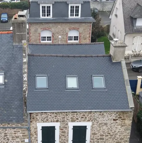 installateur de velux à Saint-Père-Marc-en-Poulet - image 4